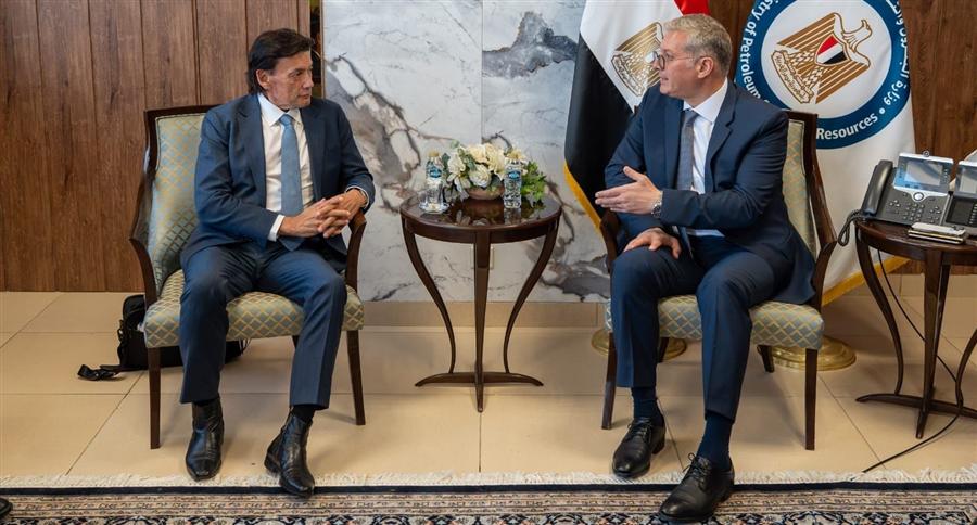وزير البترول يبحث مع دانة غاز الإماراتية زيادة إنتاج الغاز والتوسع في الاستثمارات بمصر